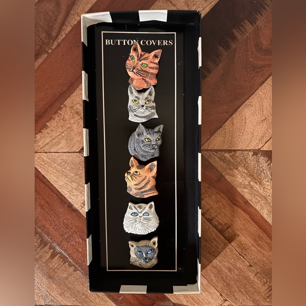 Nony New York Cat Face Button Cover Set of 6 - new, rare!